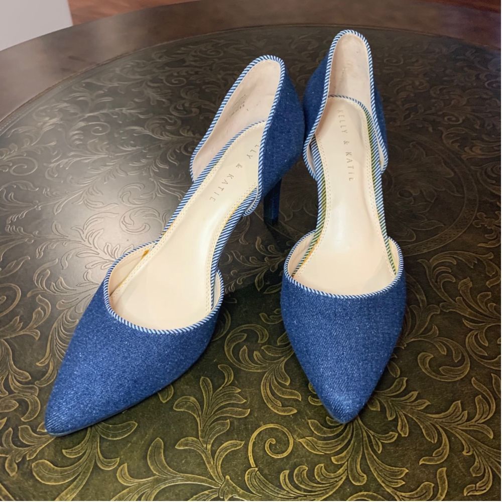 Kelly & Katie Sarsina pointed toe blue heels- size 8